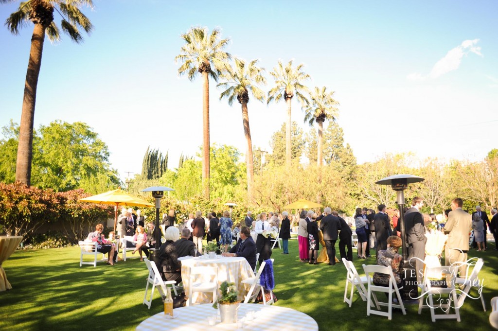 outdoor CA reception cocktail hour