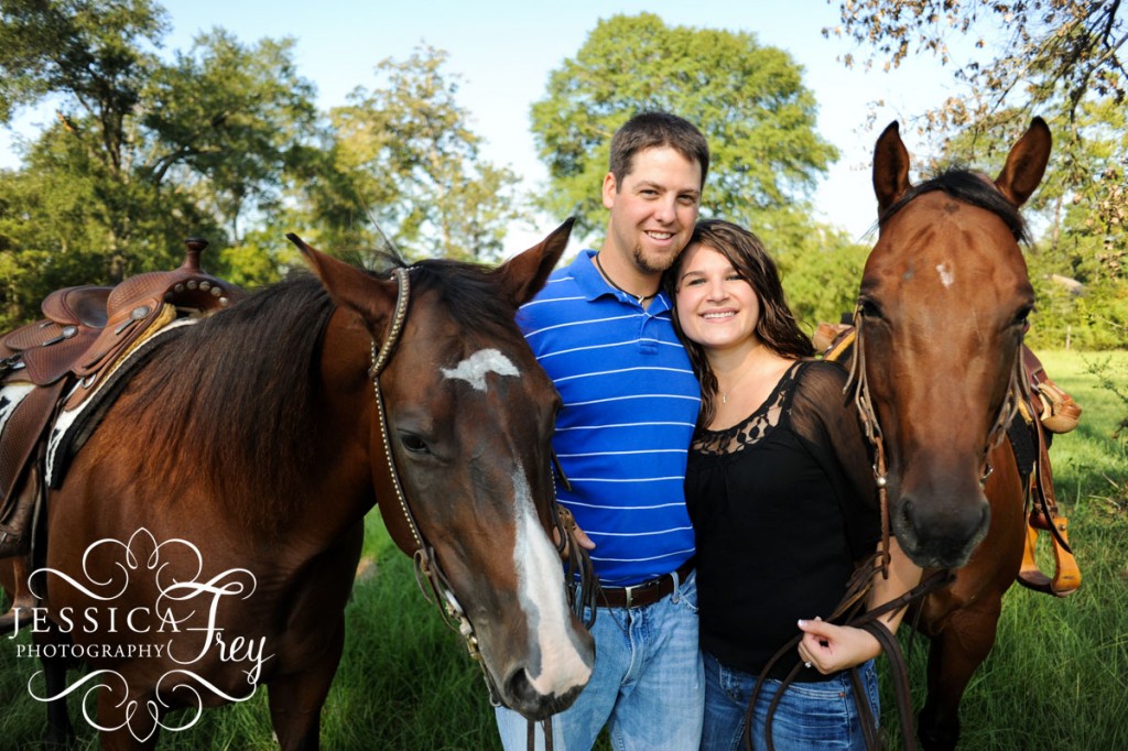 engagement photos with horses