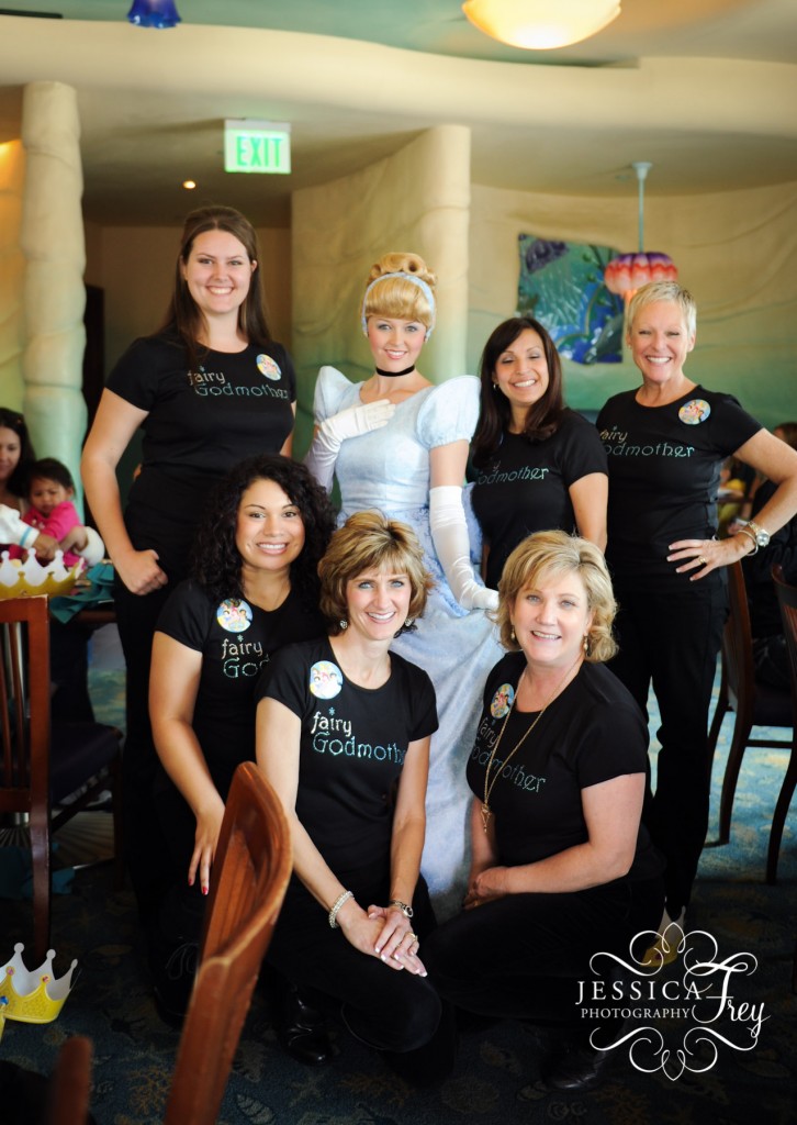 Disneyland Fairy Godmothers 25 726x1024 Freyday   Holiday Magic at Disneyland