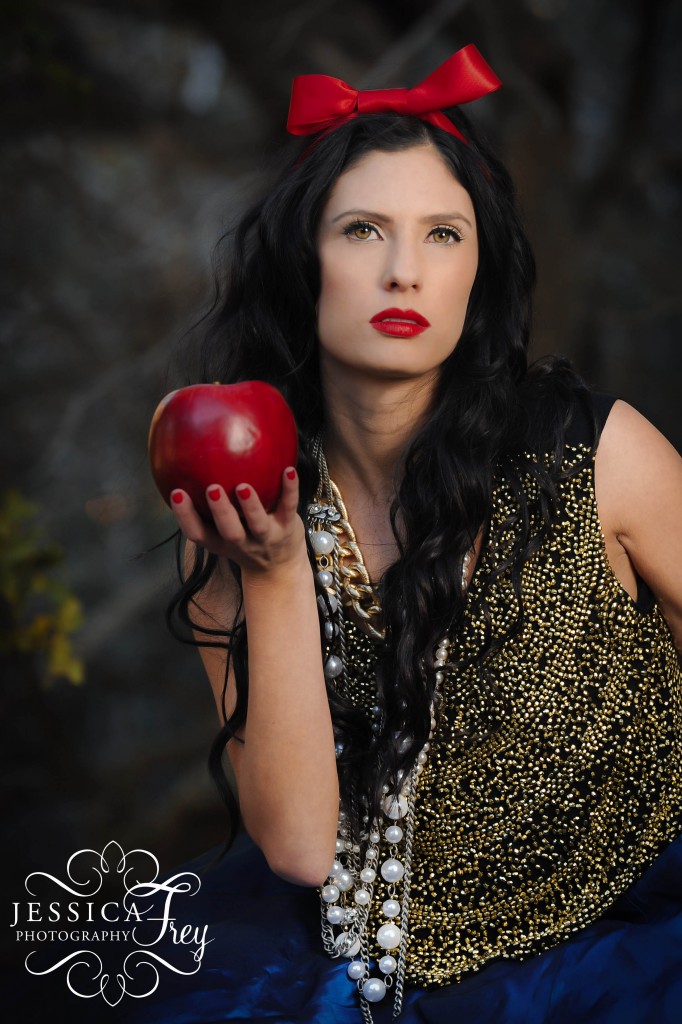 model with red apple