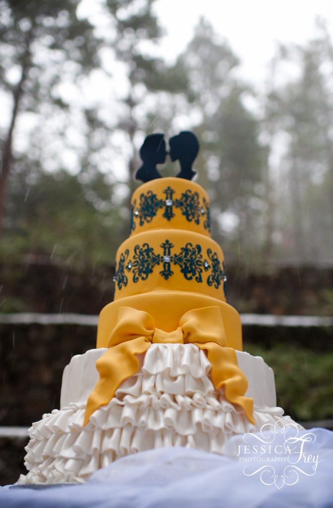 yellow and navy damask wedding cake, Gimmee Some Sugar, Jessica Frey Photography