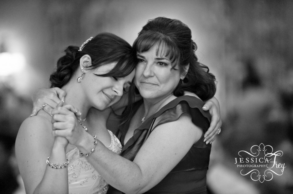 Jessica Frey Photography, mother daughter wedding dance
