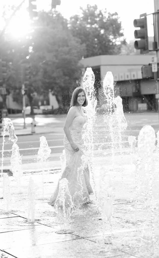 Jessica Frey Photography, trash the dress photo shoot in water