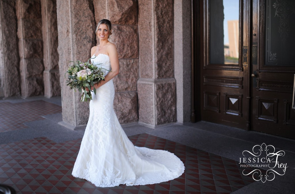 Jessica Frey Photography, Austin Wedding Photographer, Austin bridal portraits, Texas State Capitol Bridal Portraits