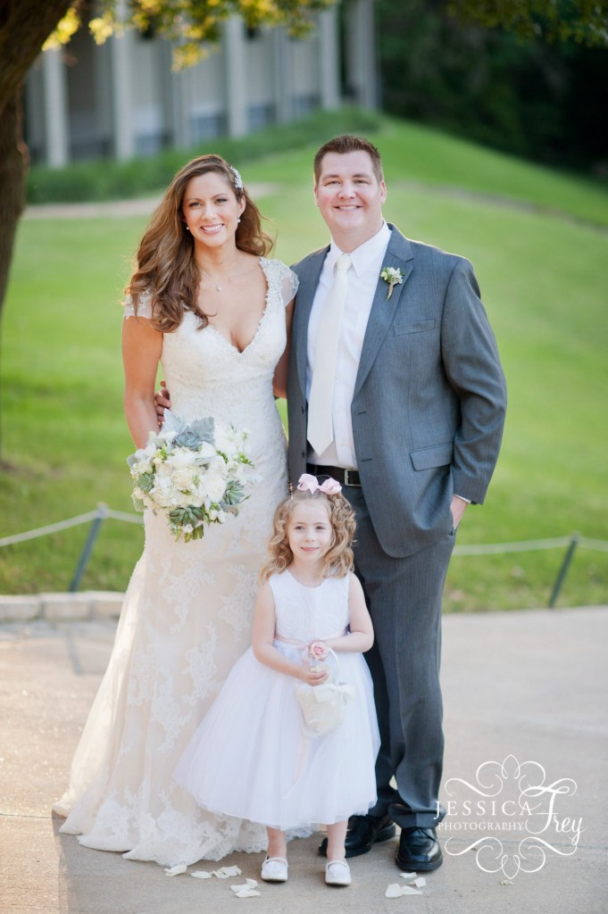 Jessica Frey Photography, Austin wedding photographer, Omni Barton Creek wedding, Austin wedding, Aggie Wedding, pink grey wedding