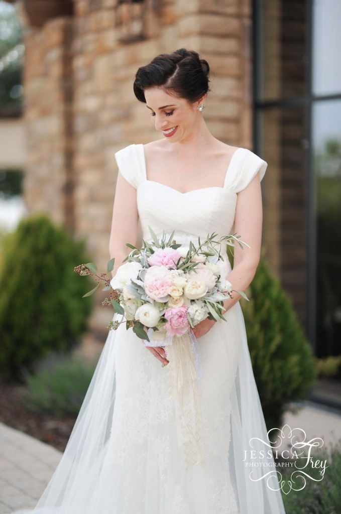 Jessica Frey Photography, Austin wedding photographer, Paso Robles wedding photographer, Pear Valley wedding, House of Flowers bouquet
